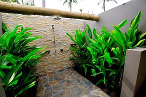 Paradise Cove Resort