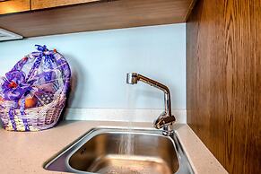 Jeju Marevo Beach Hotel