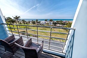 Jeju Marevo Beach Hotel