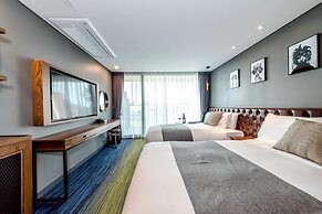 Jeju Marevo Beach Hotel