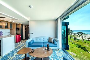 Jeju Marevo Beach Hotel