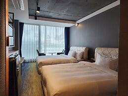 Jeju Marevo Beach Hotel