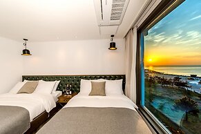 Jeju Marevo Beach Hotel