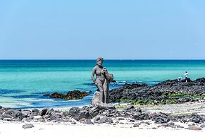 Jeju Marevo Beach Hotel