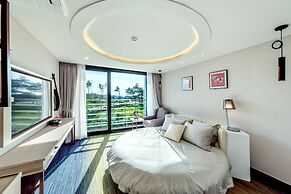 Jeju Marevo Beach Hotel