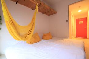 365BASE outdoor hostel