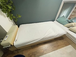 365BASE outdoor hostel