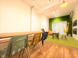 365BASE outdoor hostel