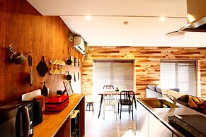 365BASE outdoor hostel