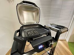 365BASE outdoor hostel