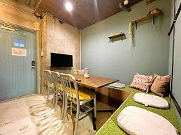 365BASE outdoor hostel