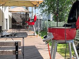 365BASE outdoor hostel