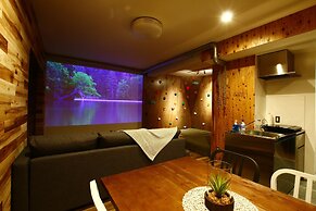 365BASE outdoor hostel