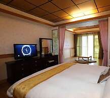 First Place B&B - Hualien Railway Station