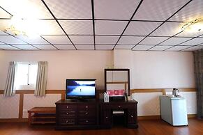 First Place B&B - Hualien Railway Station