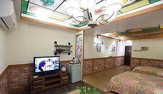 First Place B&B - Hualien Railway Station