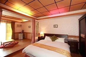 First Place B&B - Hualien Railway Station