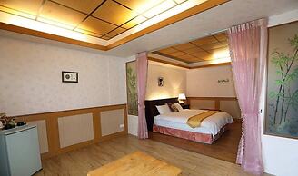 First Place B&B - Hualien Railway Station