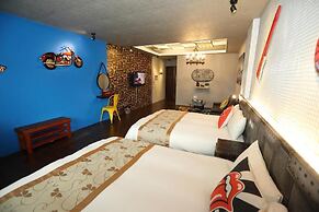 First Place B&B - Hualien Railway Station