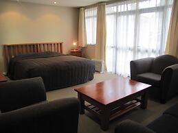 Aotea Lodge