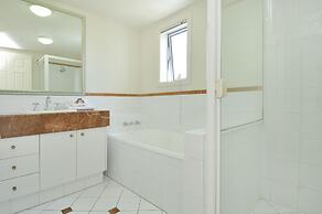 Moroccan Resort - HR Surfers Paradise
