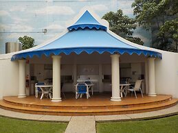 Moroccan Resort - HR Surfers Paradise