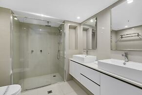 Moroccan Resort - HR Surfers Paradise