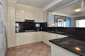 Moroccan Resort - HR Surfers Paradise