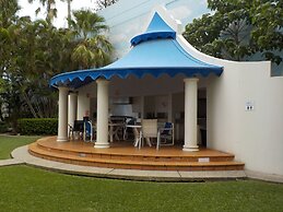Moroccan Resort - HR Surfers Paradise