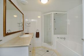 Moroccan Resort - HR Surfers Paradise