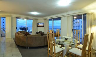 Moroccan Resort - HR Surfers Paradise