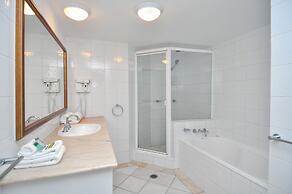 Moroccan Resort - HR Surfers Paradise