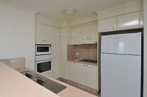 Moroccan Resort - HR Surfers Paradise