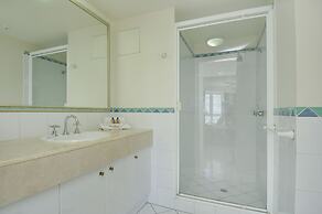 Moroccan Resort - HR Surfers Paradise