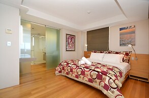 Moroccan Resort - HR Surfers Paradise