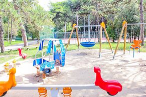 Bella Italia & EFA Village