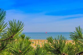 Bella Italia & EFA Village