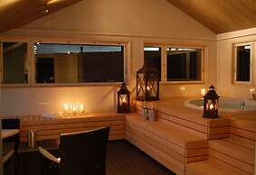 Levi Suites Unna Mànnu