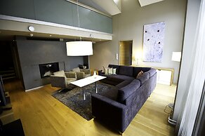 Levi Suites Unna Mànnu