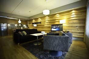 Levi Suites Unna Mànnu