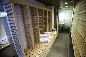 Levi Suites Unna Mànnu