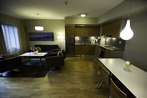 Levi Suites Unna Mànnu