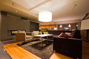 Levi Suites Unna Mànnu