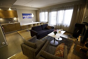 Levi Suites Unna Mànnu