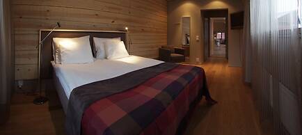 Levi Suites Unna Mànnu