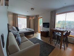 Levi Suites Levi Gold