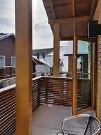 Levi Suites Levi Gold