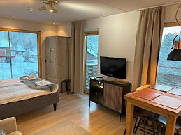 Levi Suites Levi Gold