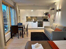 Levi Suites Levi Gold