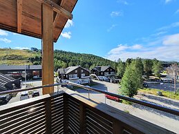 Levi Suites Levi Gold